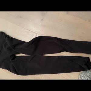 black athleta leggigns with pattern in the leg
